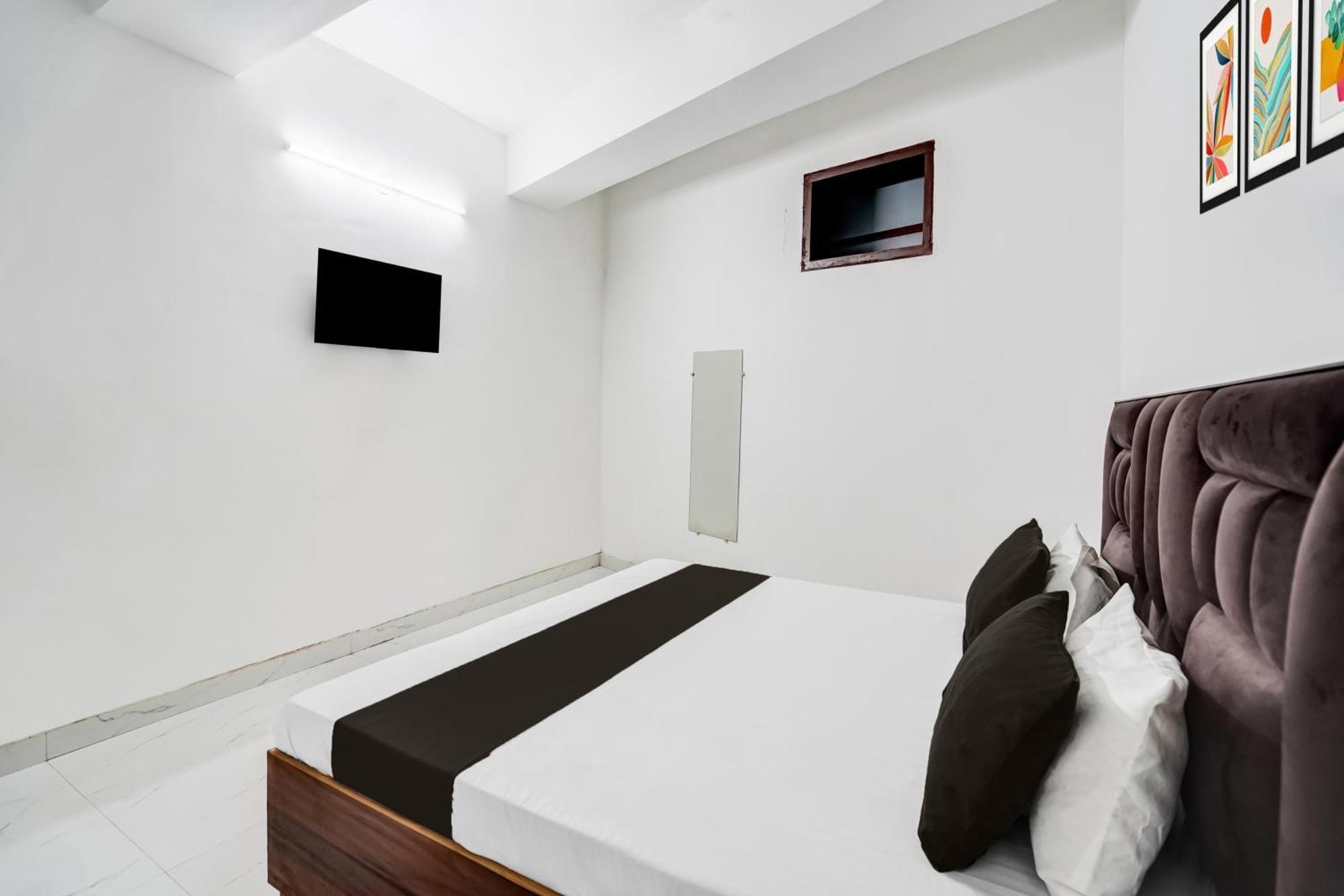 Super Hotel O Burari New Delhi Extérieur photo